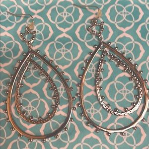 Kendra Scott drop earrings